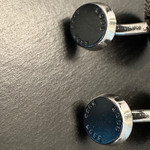 Hugo Boss Blue Cuff Links - Picture 4 of 4